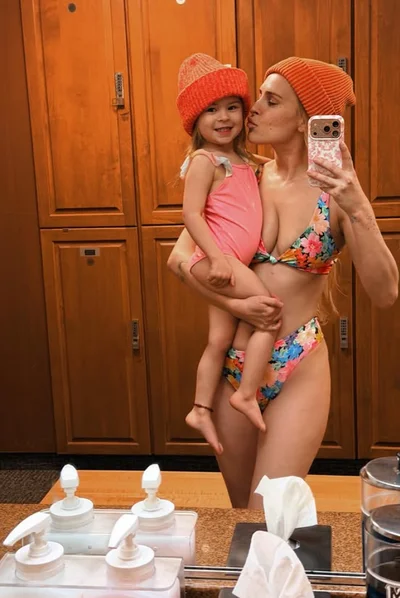 Онука Демі Мур і Брюса Вілліса з мамою - фото 820556