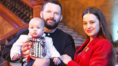 Slavia з чоловіком і синочком відвідала театр: малюк дуже підріс