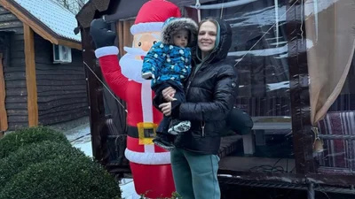 Дружина Віталія Козловського в халаті і капцях показала, як відсвяткувала своє 38-річчя – "домашні" фото