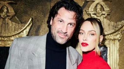 Красунчик Чмерковський з дружиною у вогняному максі сяяв на прем’єрі в Лос-Анджелесі