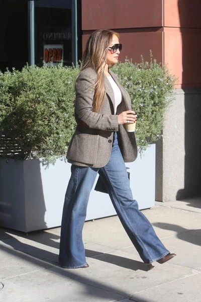 Дженніфер Лопес - стиль зірки на зиму 2026 - фото 822100