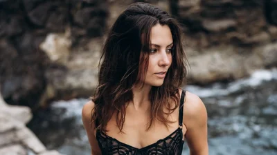 Россия атаковала поезд Шахедами: звезда "Поймать Кайдаша" чудом избежала трагедии