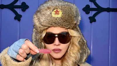 Мадонна вляпалась у скандал через "совкову" вушанку: мережа вибухнула гнівом