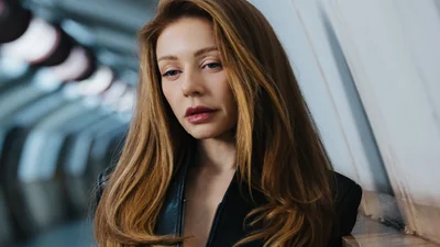 Тина Кароль назвала хейт в отношении ее песни частью гибридной войны, а Сергей Жадан за нее вступился