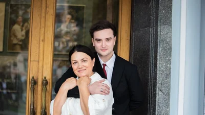 Сын-красавчик Натальи Сумской получил от Валерия Залужного ценный подарок