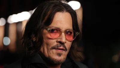 З протезами та сивим волоссям: Джонні Депп кардинально змінився – ти його не впізнаєш