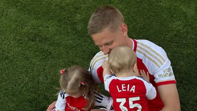 "Джерело щасливих спогадів": родина Зінченків попрощалася з "Арсеналом" зворушливими сімейними фото