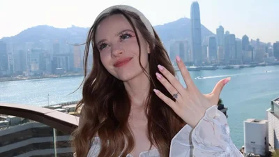 ChatGPT знает дату свадьбы: звезда "Школы" ошеломила планами спустя 2 месяца отношений