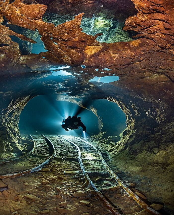 18 устрашающих подводных фотографий, которые вызывают панику - 824889 18 устрашающих подводных фотографий, которые вызывают панику - фото 824889