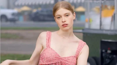 Трансгендерна донька Ілона Маска знялася у рекламі спідньої білизни Ріанни - спокусливі фото