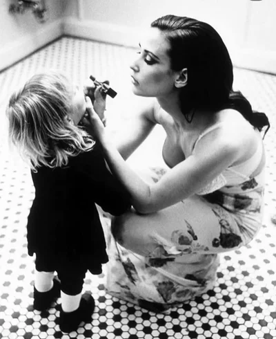 Демі Мур і пластика - фото до - фото 825439