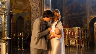 Наречений Лесі Нікітюк за допомогою фото показав їхнє знайомство та розповів подробиці