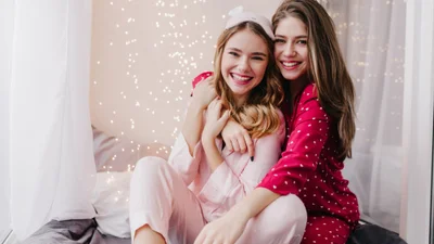 Цитаты о подругах, которые станут идеальной подписью к вашим совместным фото и сторис