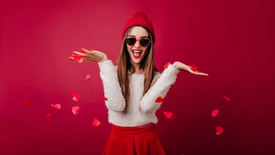 День Валентина 2026: картинки и поздравления для подруги, которые она точно оценит