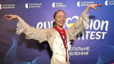 Фіналістка Нацвідбору емоційно відповіла на докори, що вже багато років живе за кордоном