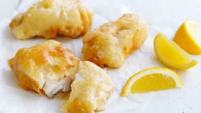 Хрустка зовні, ніжна всередині: риба в клярі, яка завжди вдається