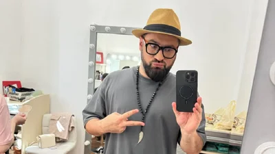 Стало известно, кто подарил Евгению Фешаку дорогие часы