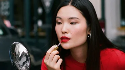 Четыре варианта лип-комбо, которые легко впишутся в любой макияж - от нюда до вечернего