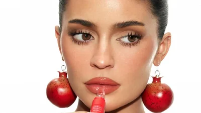 Гранатові губи повертаються: Кайлі Дженнер підтвердила тренд на весну 2026