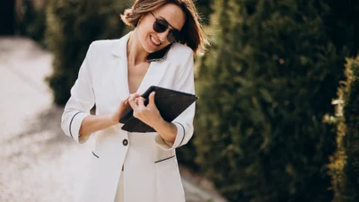 Эти знаки китайского гороскопа достигнут финансового успеха