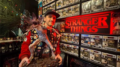 Фанат серіалу "Дивні дива" зібрав 2 301 предмет з улюбленими героями - це привело його до рекорду