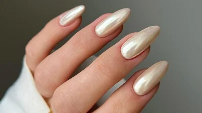 "Ванильный" оттенок на ногтях - новая интерпретация нюда в 2026 году