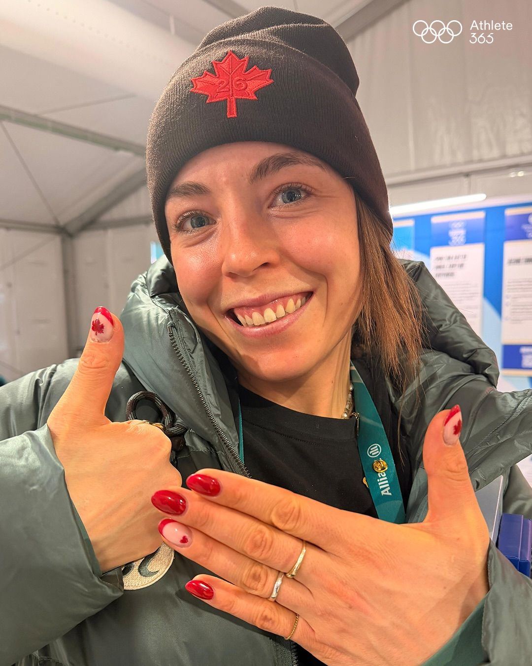 Який манікюр носять спортсменки на Олімпіаді-2026: ніжні сердечка і символічні кільця - фото 829004