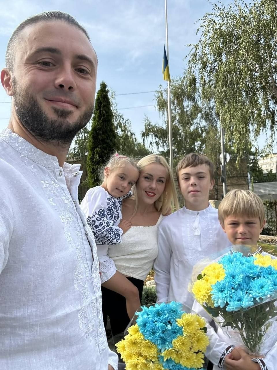 Олена Тополя з дітьми так ексчоловіком - 830507 Олена Тополя з дітьми так ексчоловіком - фото 830507
