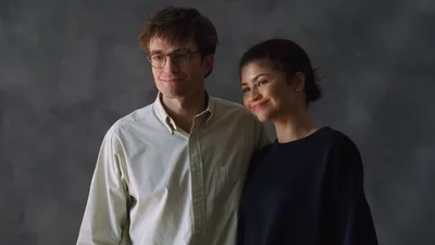 Slaaay: Зендея та Роберт Паттінсон заворожують хворою хімією в новій сміливій фотосесії