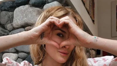 Мати-одиначка працює на 4 роботах: донька Брюса Вілліса відповіла на закиди про "золоту молодь"