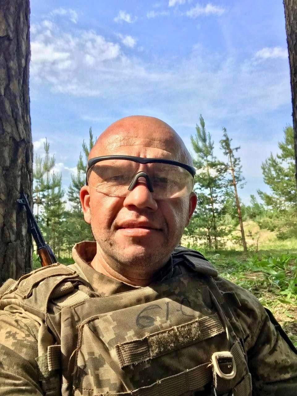 Звезду 'Киборгов' и 'Тихой Навы' не пускали в ВСУ: почему актер хотел позывной 'Бомж' - фото 831343