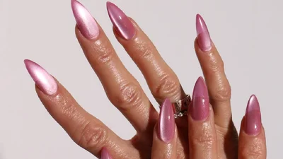 3 делікатні варіанти манікюру "котяче око", які стануть хітом весни 2026