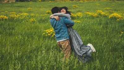 Купидон уже прицелился: эти знаки зодиака накроет большая любовь этой весной