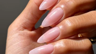 Эстетика rich girl: 3 изящные идеи маникюра, которые выглядят дорого