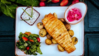 Морская vs речная: нутрициолог объяснила, какая рыба на самом деле полезнее