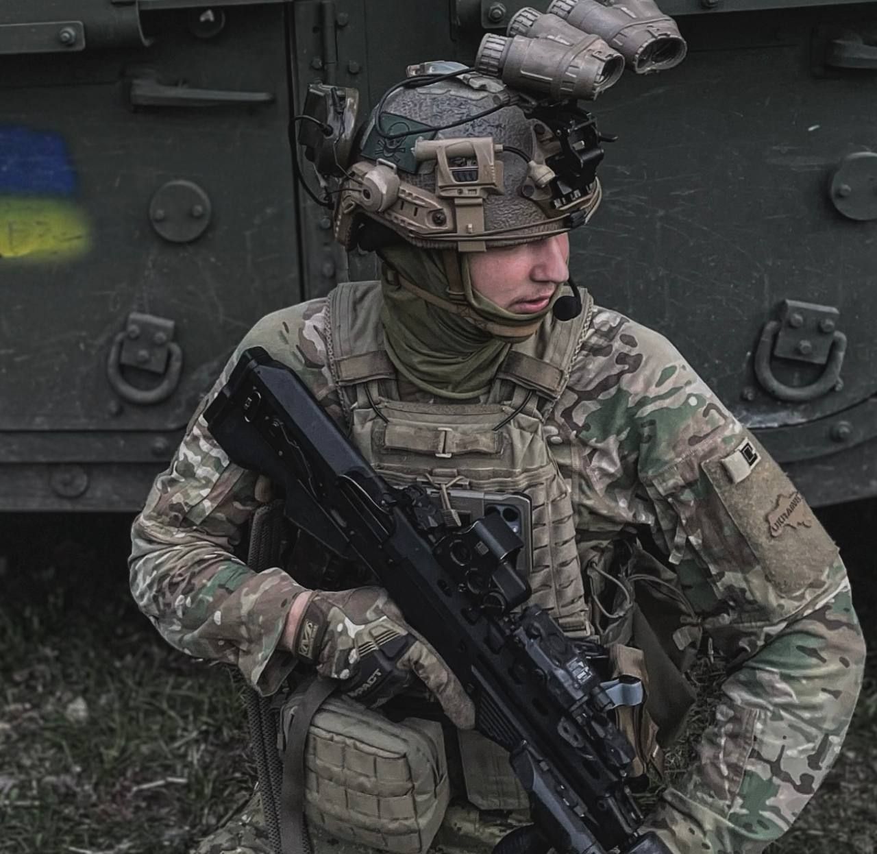 Редко публичный муж-военный Леси Никитюк на 24 февраля показал фото с фронта: 'Служу с 2016' - 833901 Редко публичный муж-военный Леси Никитюк на 24 февраля показал фото с фронта: 'Служу с 2016' - фото 833901