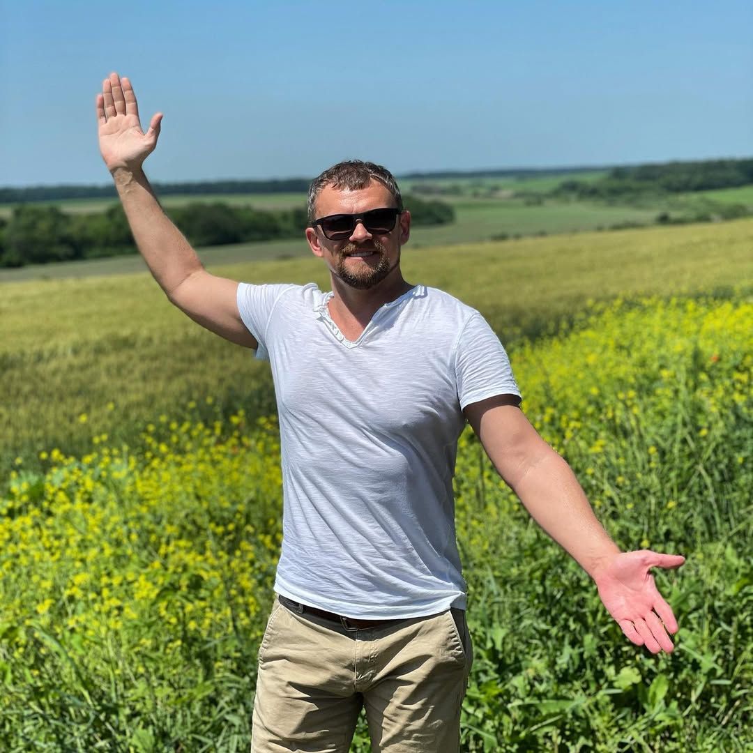 Гарік Бірча до початку війни. - 834108 Гарік Бірча до початку війни. - фото 834108