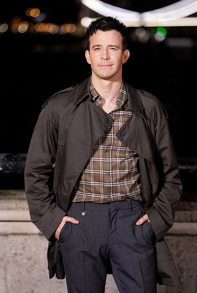 Звезда 'Бриджетронов' в кожаном мини появилась на показе Burberry – фото - 834179 Звезда 'Бриджетронов' в кожаном мини появилась на показе Burberry – фото - фото 834179
