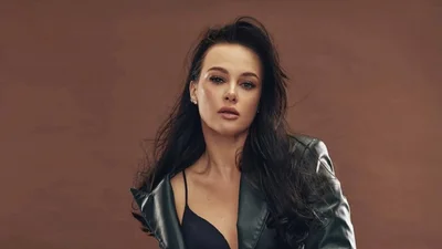 Принадлива дружина Позитива влаштувала вогонь-фотосесію на своє 36-річчя: що її подарував співак