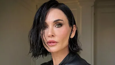 Ее трудно узнать: Деми Мур шокировала короткими волосами и стройным силуэтом