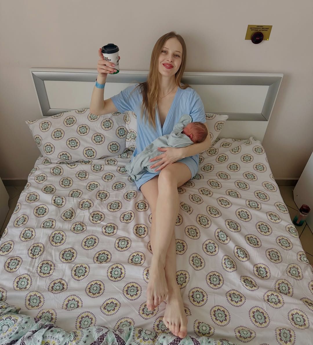 'Многодетная мама в чате': Анна Сагайдачная родила сына - фото 836412