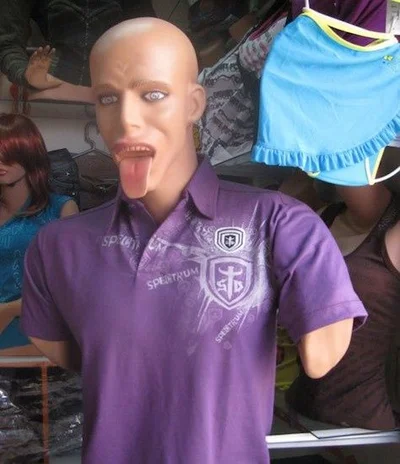 20 разів, коли манекени у магазинах змусили людей обертатись та безсоромно реготати - фото 836601