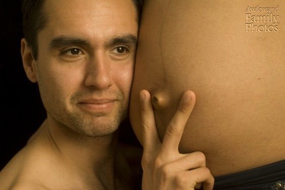 Максимальный кринж: беременные фотосессии, которые зашли слишком далеко - фото 836959