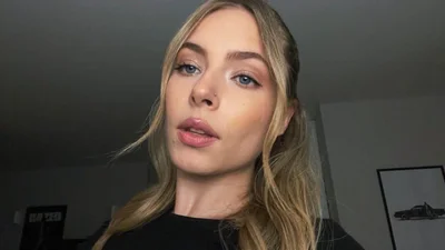 Донька Олени Кравець обрала найтрендовіший принт весни і махнула в Амстердам – фото