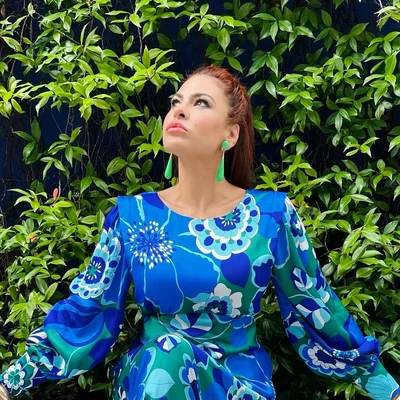 Єва Мендес та її сукня з квітковим принтом - фото 837832