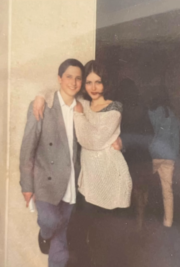 Александр Педан показал фото с женой, где они еще совсем юные - фото 838861
