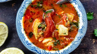 Якщо любиш солянку, спробуй цю версію з рибою – смакує неймовірно