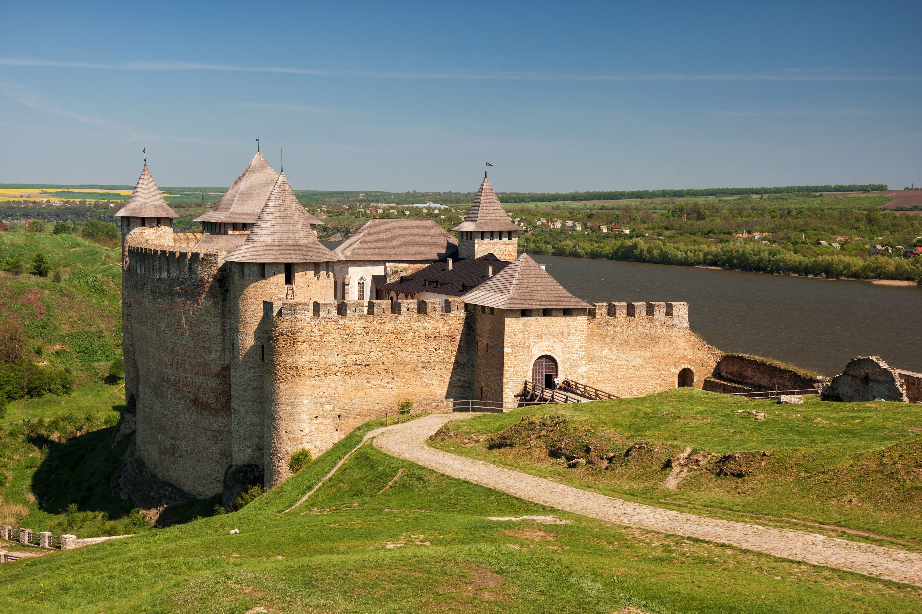 Топ-5 замков Украины: куда поехать за историей и инстаграмные фото - фото 841690