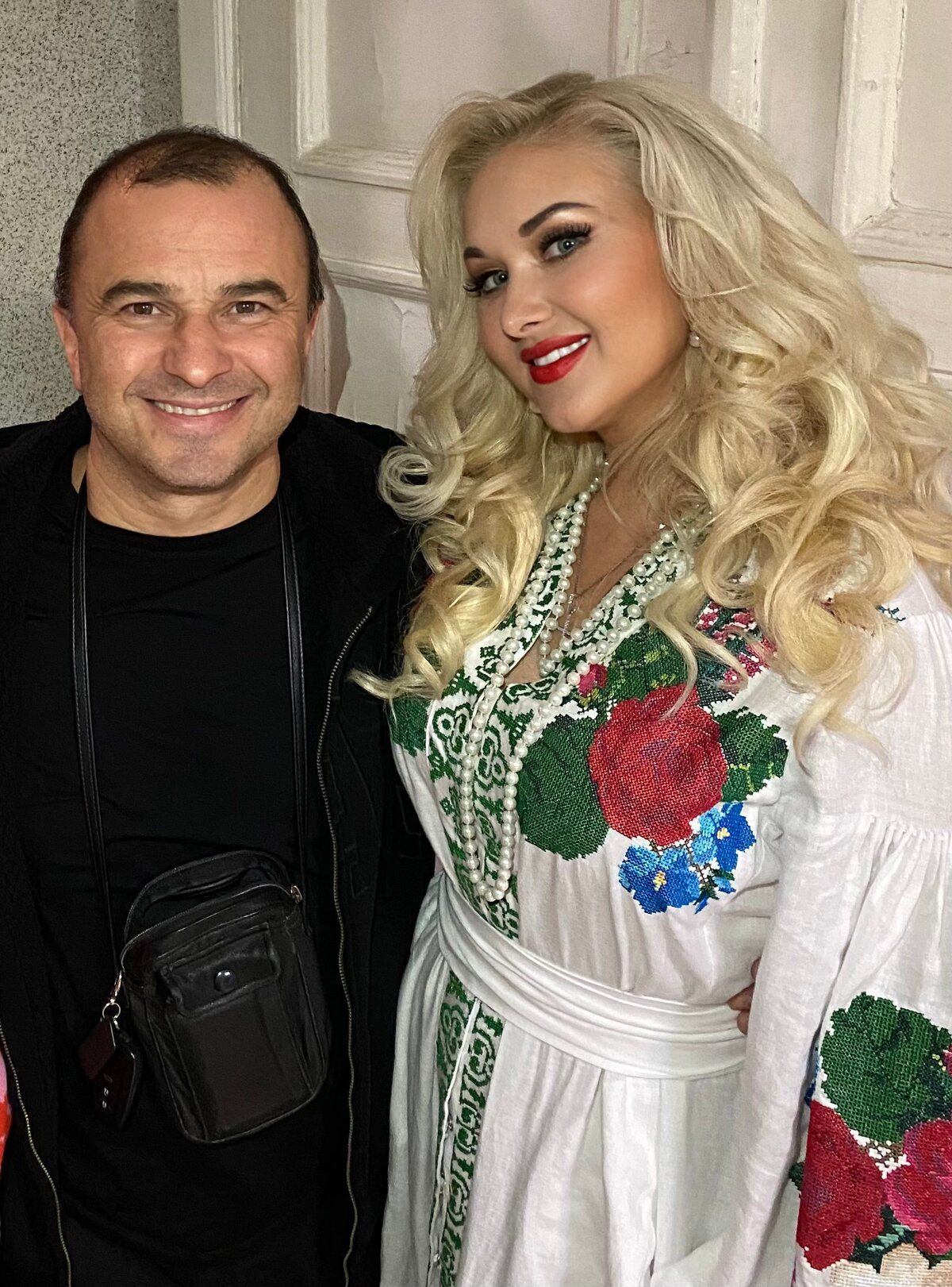 Екатерина Бужинская и Виктор Павлик запремьерили песню 'Зорепад' - нежно и очень романтично - фото 841832