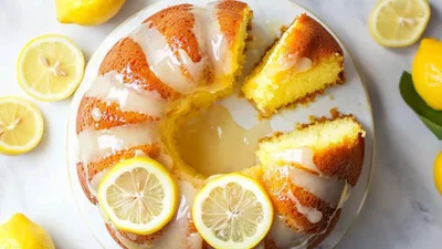 Соковитий лимонний кекс, який підкорив інтернет – простий рецепт